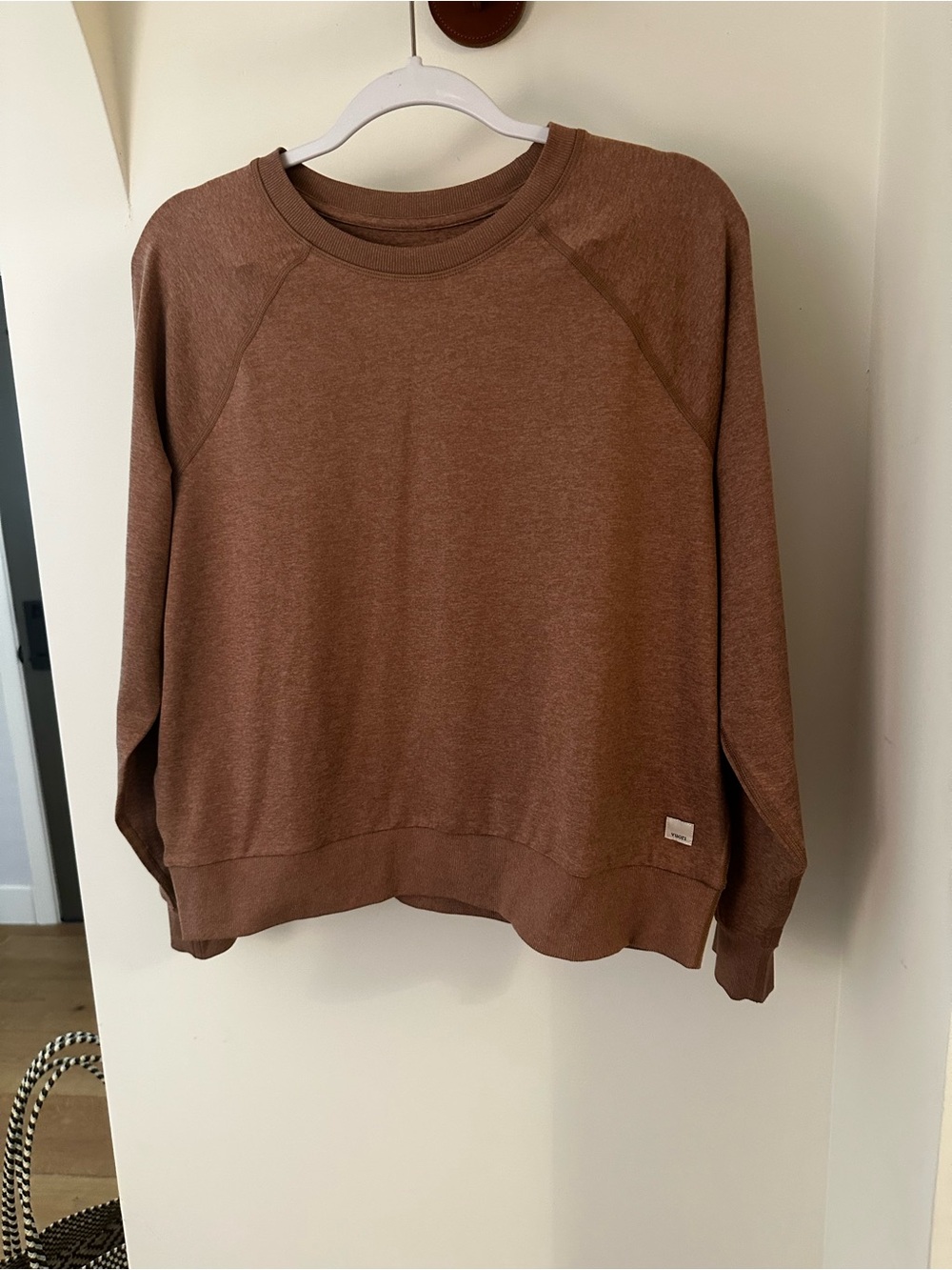 Vuori Small Halo Crew Sweatshirt